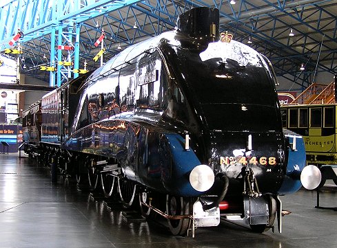 A4 Class 4-6-2 'Mallard' with restored skirts