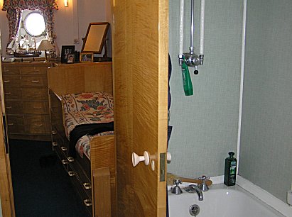 RMY BRITANNIA Admiral's bathroom